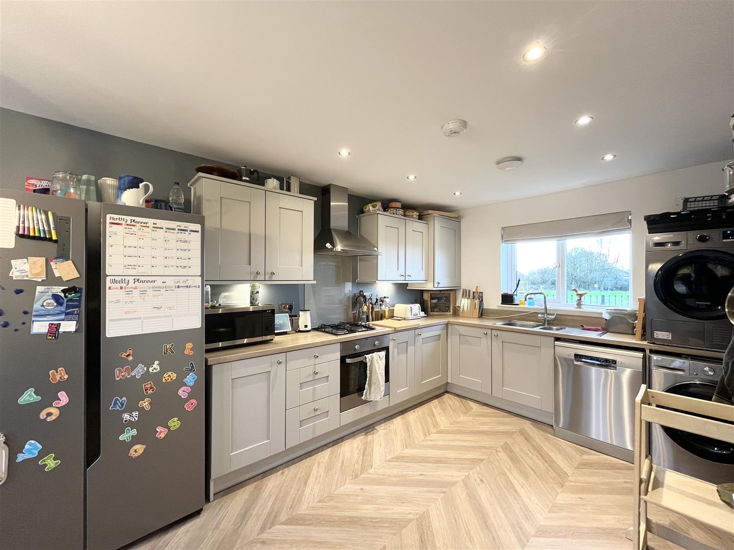 Spitfire Row, St Eval, Wadebridge photo - 2